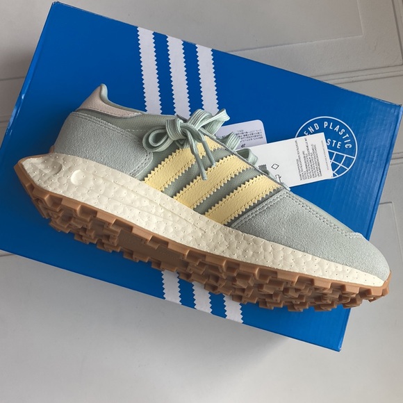 Brand New In Box Retropy E5 Running Shoe Linen Green 7 - Picture 8 of 9